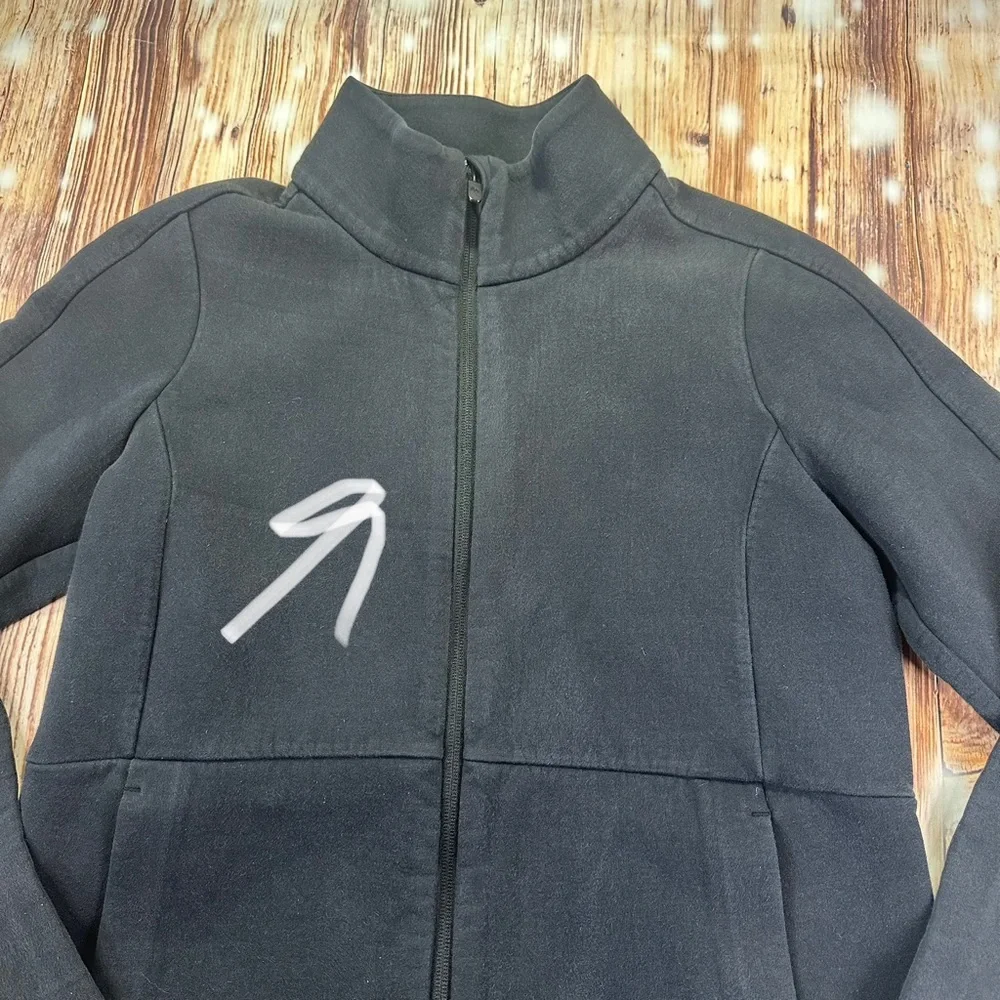 Lululemon Women's Insculpt Jacket Color Heathered Black / Black Size 8 Full Zip
